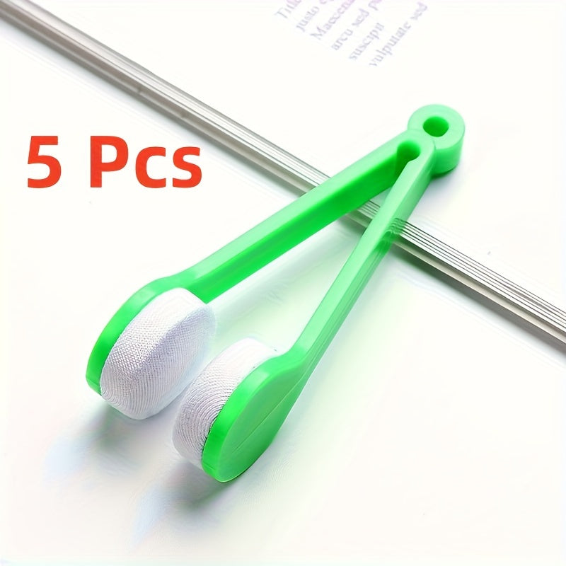 Portable Glasses Cleaning Kit with Microfiber Cloth and Dual-Sided Brush for Travel