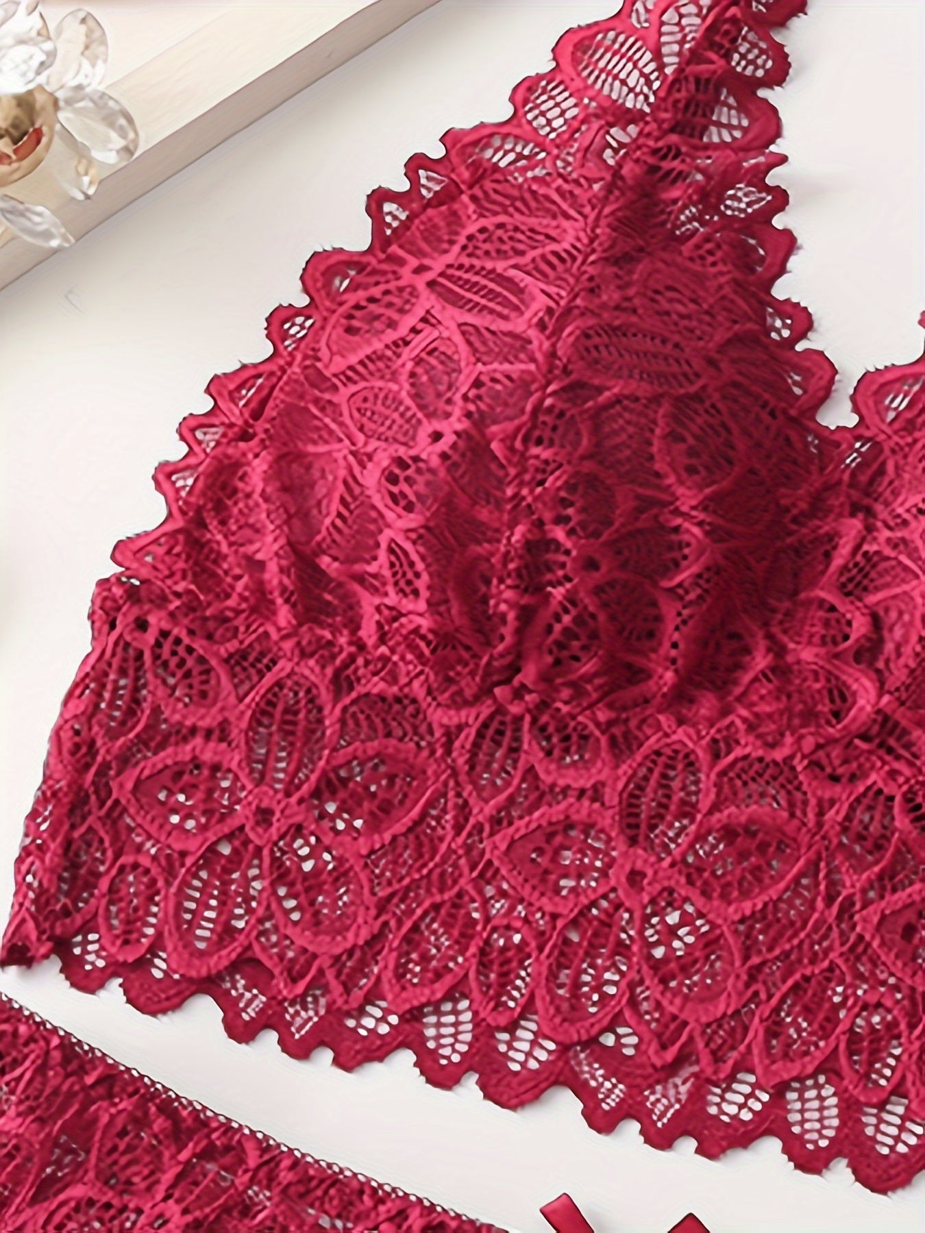 French Lace Vest-Style Underwear Set with Breathable Molded Cups for Women