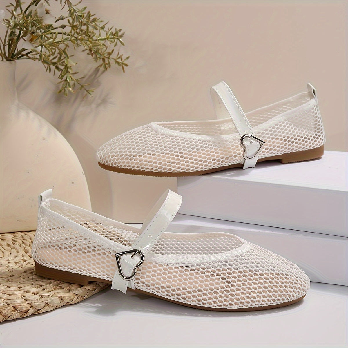Women's Mesh Flats Lightweight Slip-On Casual Shoes in Solid Colors