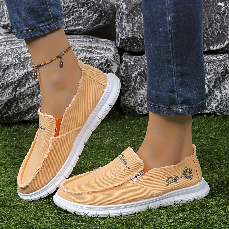 Women’s Daisy Embroidered Loafers Soft Durable Slip-On Walking Flats