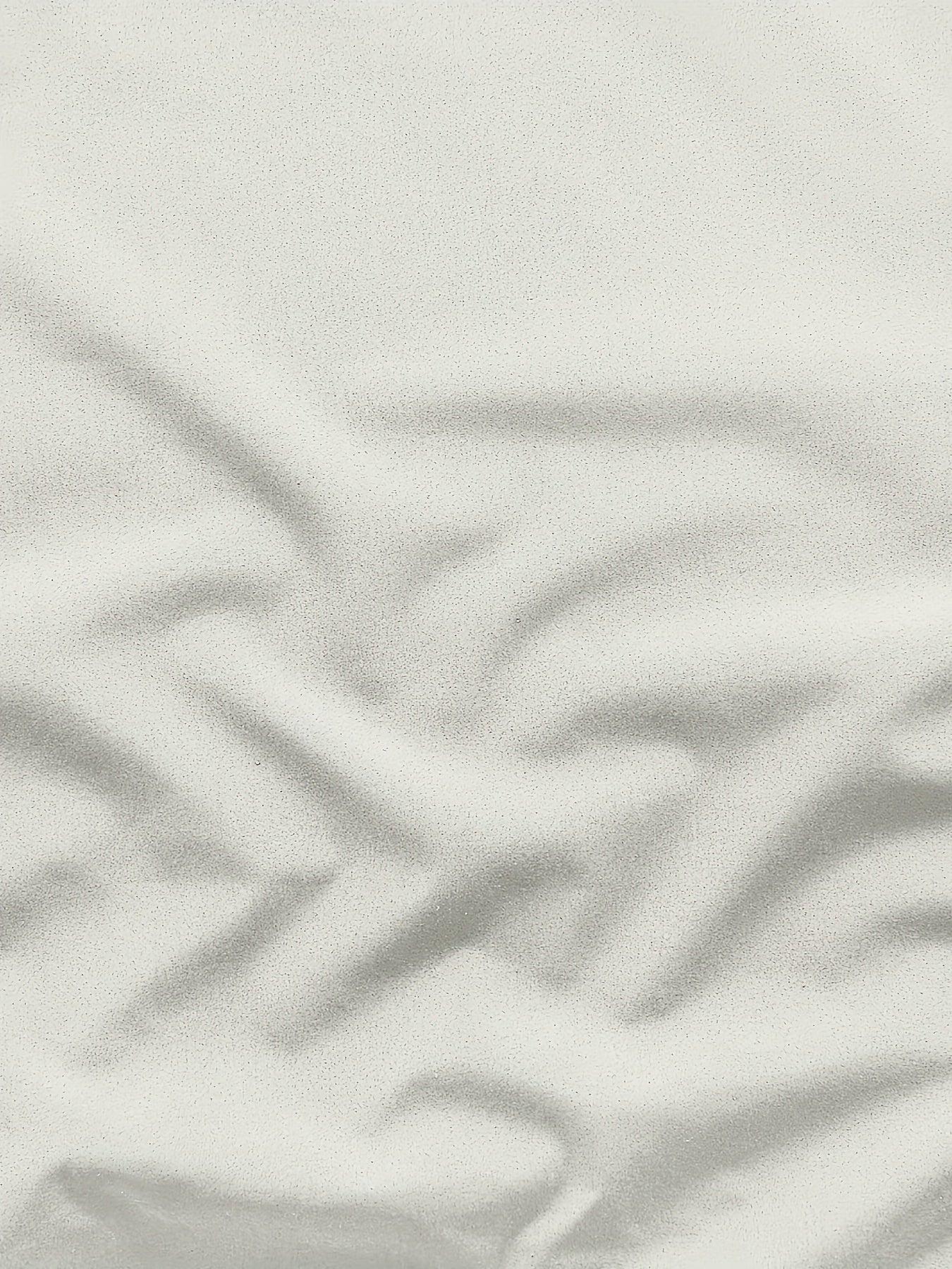 Erkaklar uchun polyester yengsiz jilet: Qora, ko'p cho'ntakli dizayn, fermuar yopilishi, to'rli astar - Bahor/Kuz ochiq havoda kiyish uchun ideal.