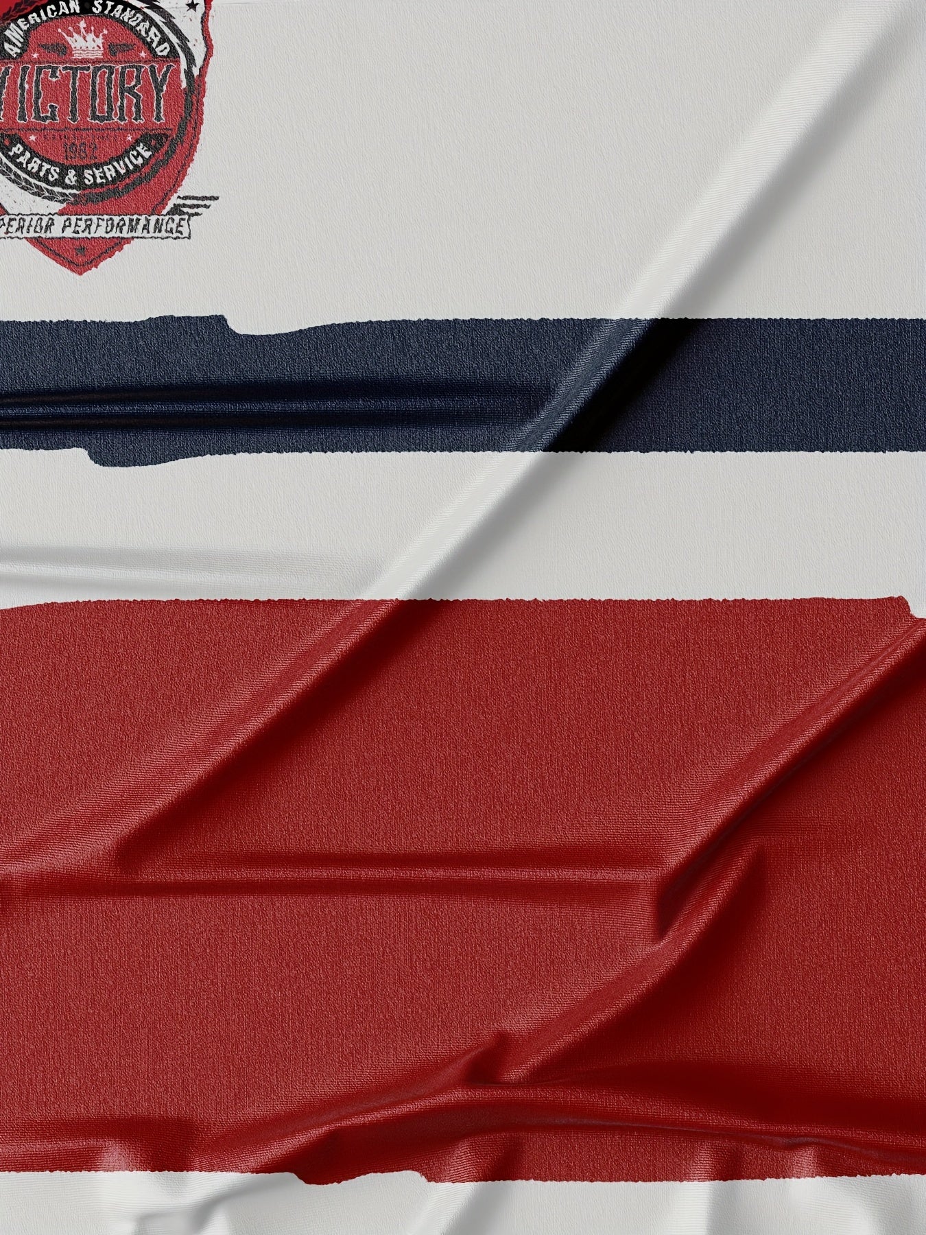 Yozgi kiyim uchun chiziqli print dizayni va cho'ziluvchanligi bilan erkaklar uchun polyester krujka yoqasi t-shirti.