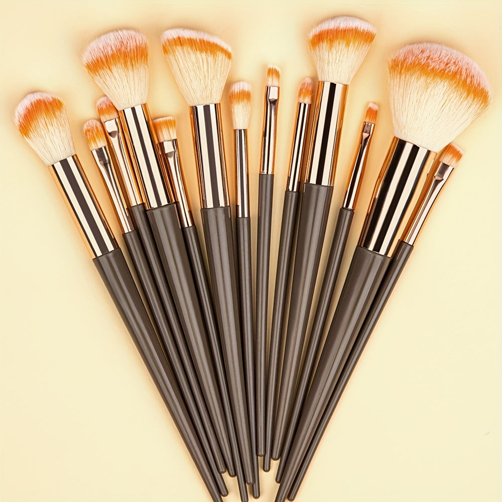 Synthetic Makeup Brush Set for Beginners and Professionals with Travel Case