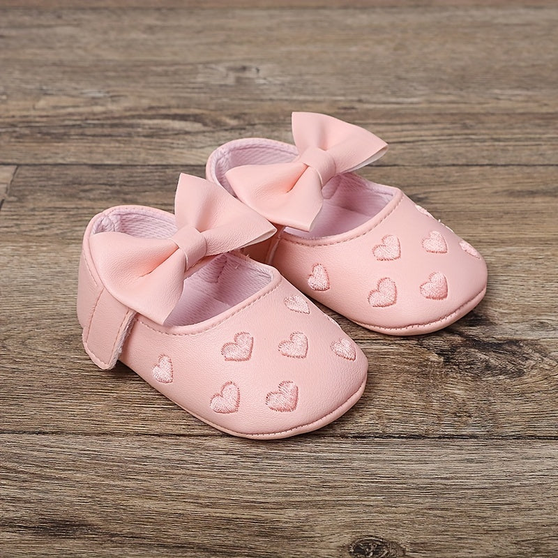 Baby Girl Sandals for Spring and Autumn Breathable PU Flat Shoes with Heart Embroidery