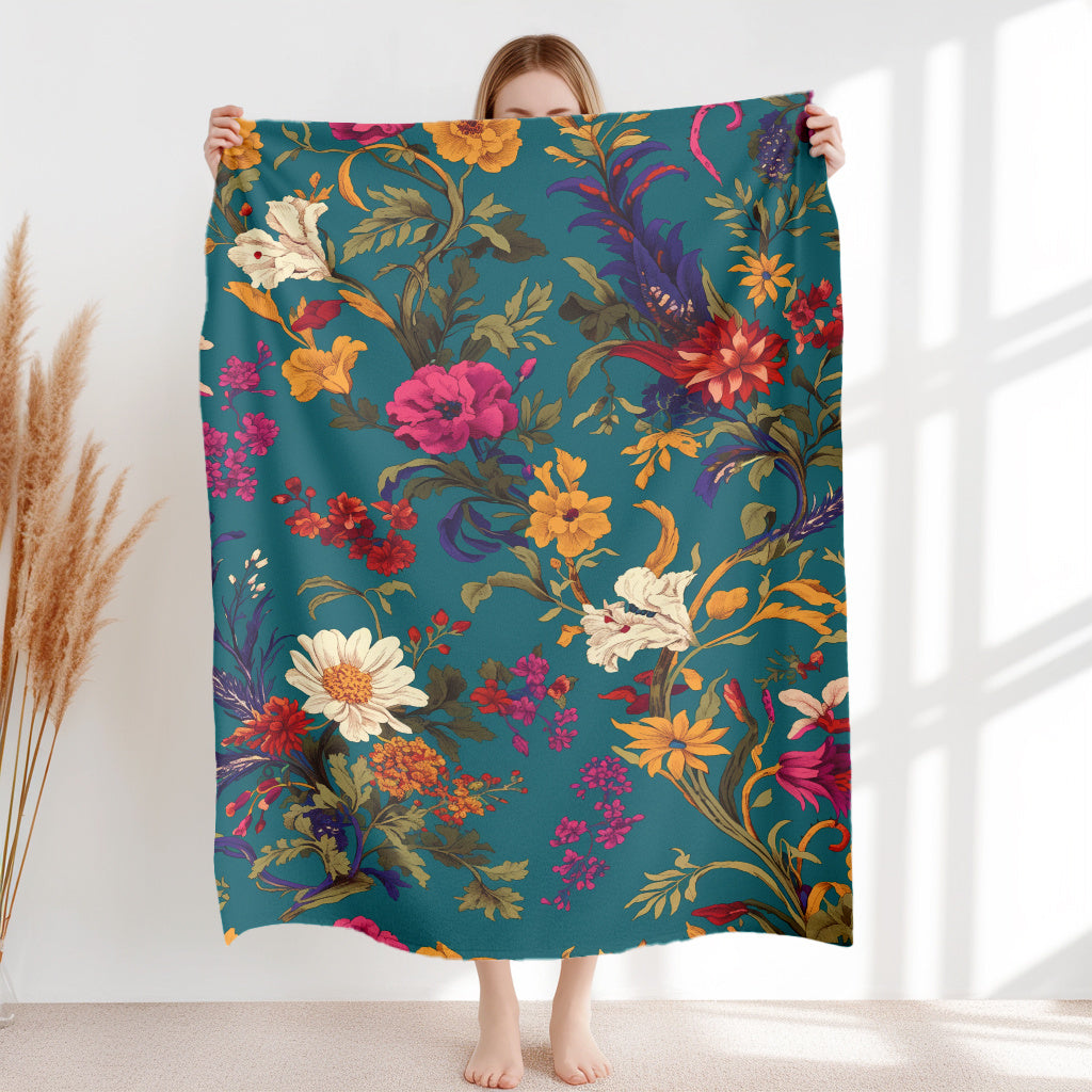 Flannel Fleece Blanket with Vintage Floral Pattern for Couch Bed Travel