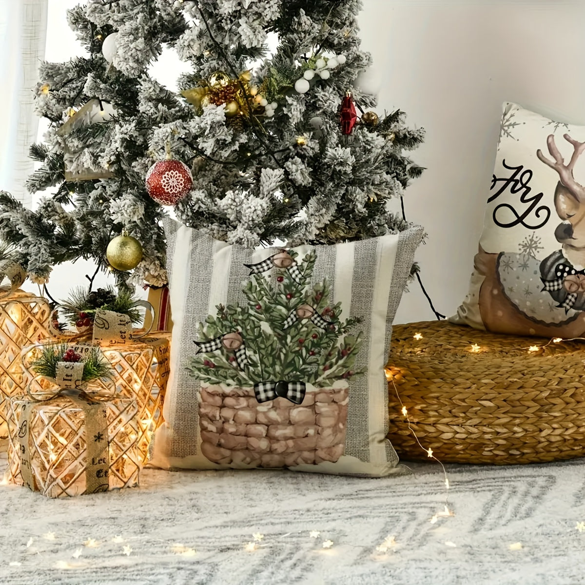 Set of Four Christmas Pillowcases Polyester Fabric 45x45cm Home Decor