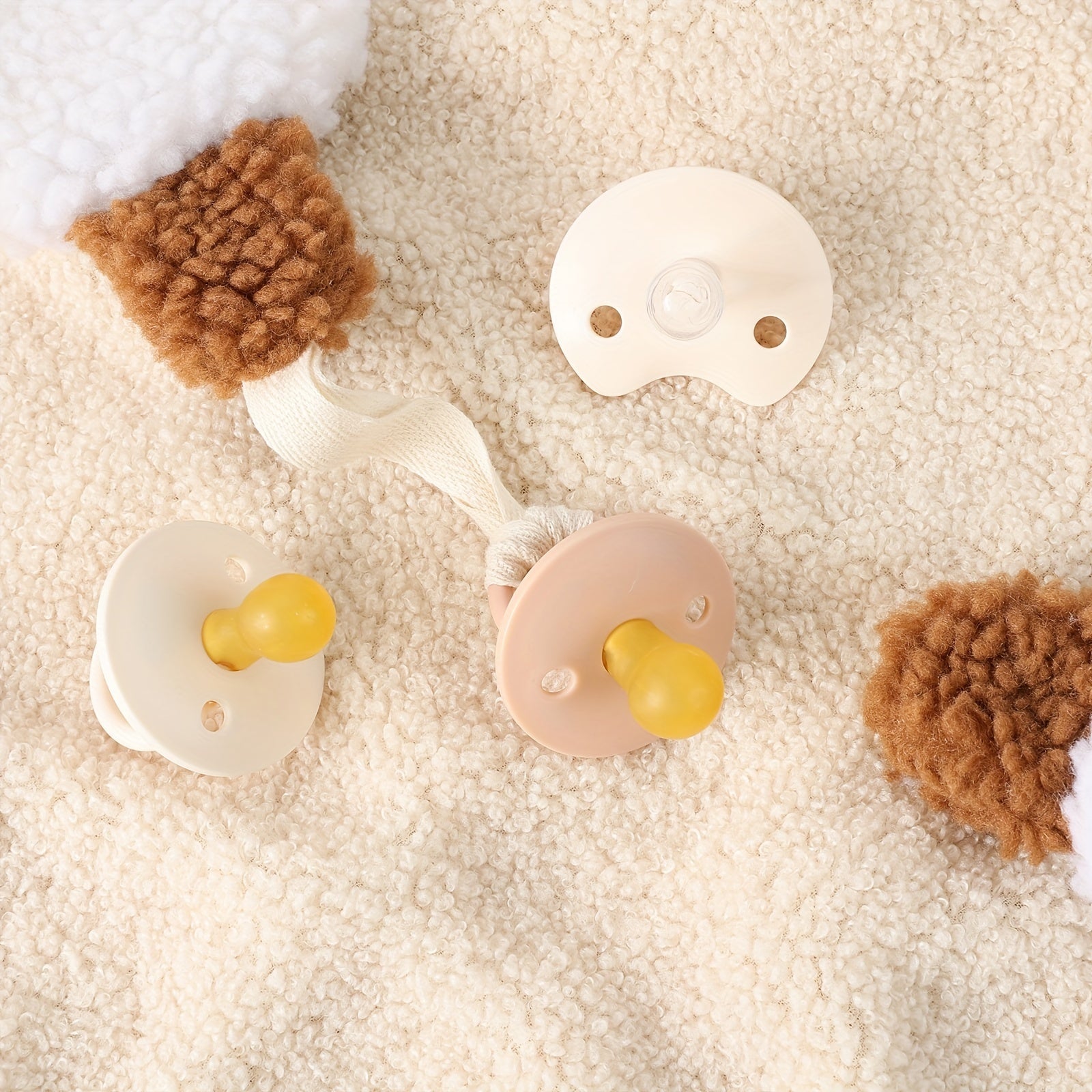 Baby Sherpa Duck Clip Dual-Color White Soothing Baby Care Accessory