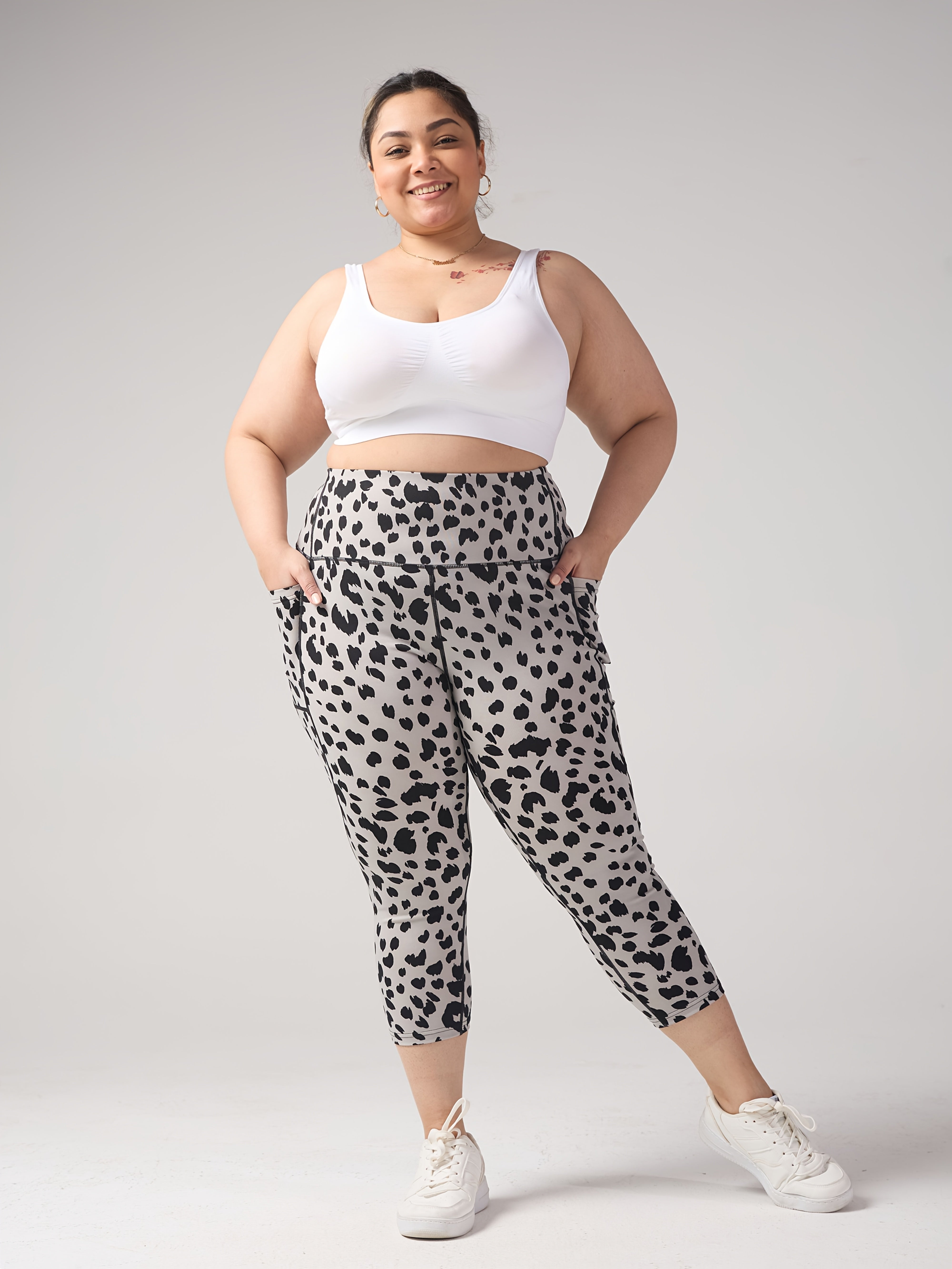 Women's Plus-Size Leopard Print Capri Leggings Tummy Control High Waist Stretchy