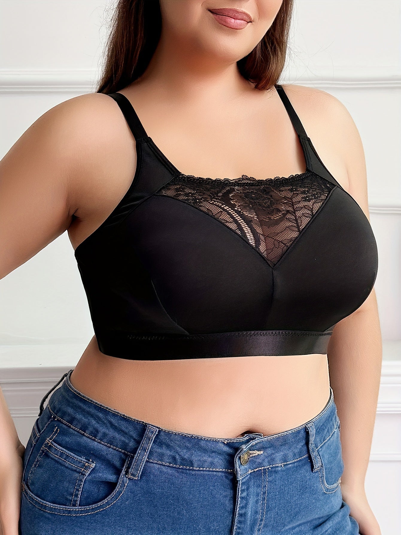 Plus Size Women's Contrast Lace Non Padded Full Coverage Bralette