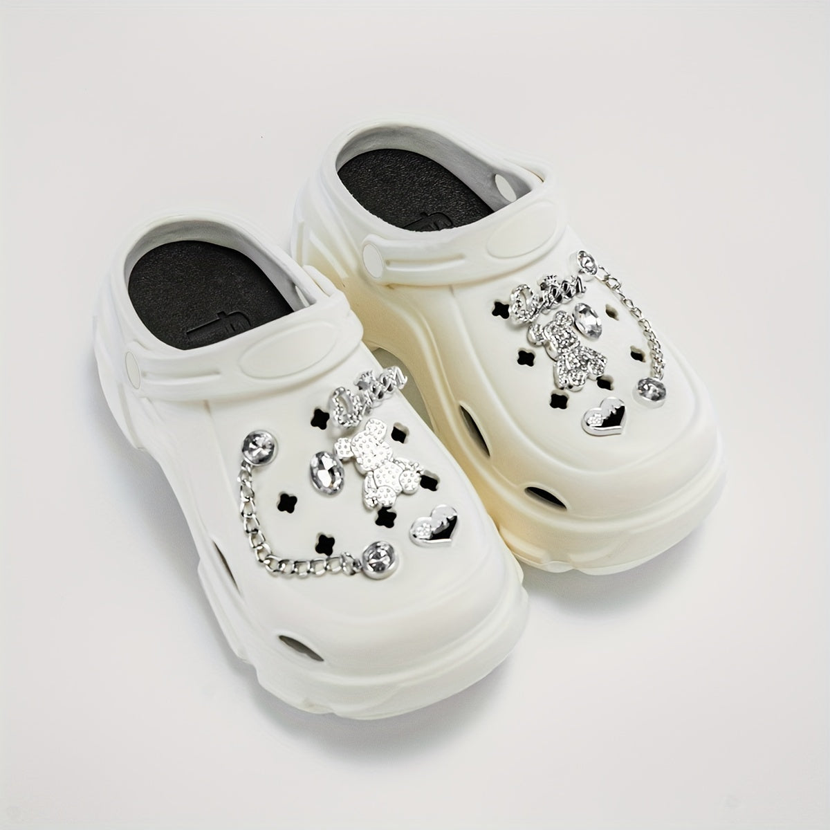 Women's Cartoon Rabbit Clogs Breathable Non-Slip Summer Beach Sandals