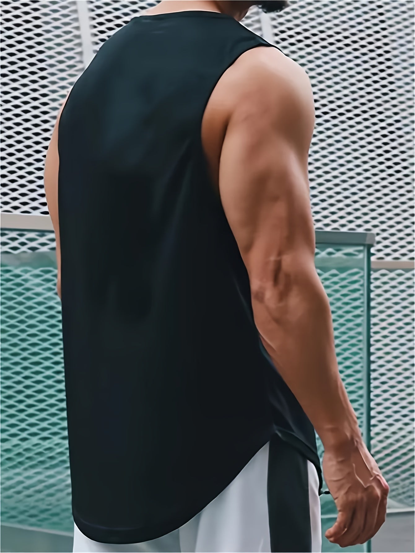 Men's Black Sleeveless Athletic Tank Top with Breathable Quick-Dry Polyester for Gym and Outdoor Activities