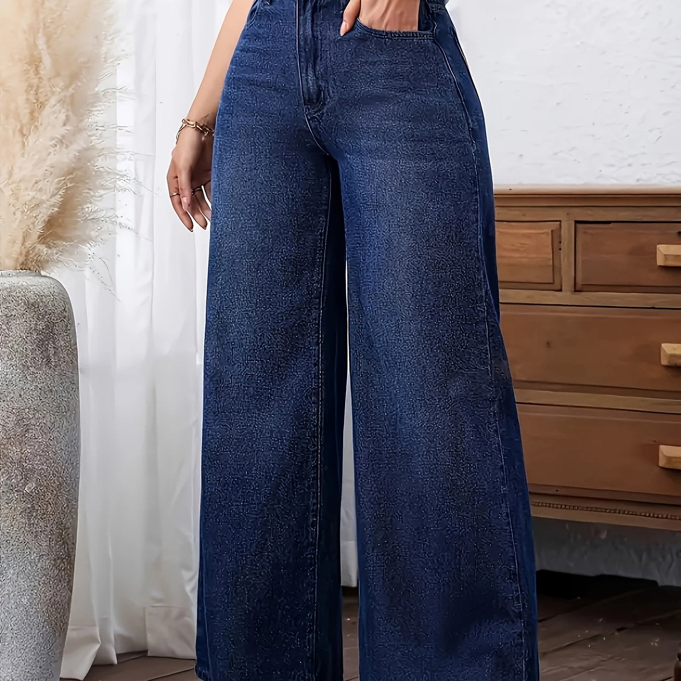 Ayollar uchun plussiz denim jinsi shimlar, to'g'ri oyoq, bir xil rang, o'rtacha cho'zilish, yuvilgan mato va barcha mavsumlar uchun mos keng oyoq dizayni.