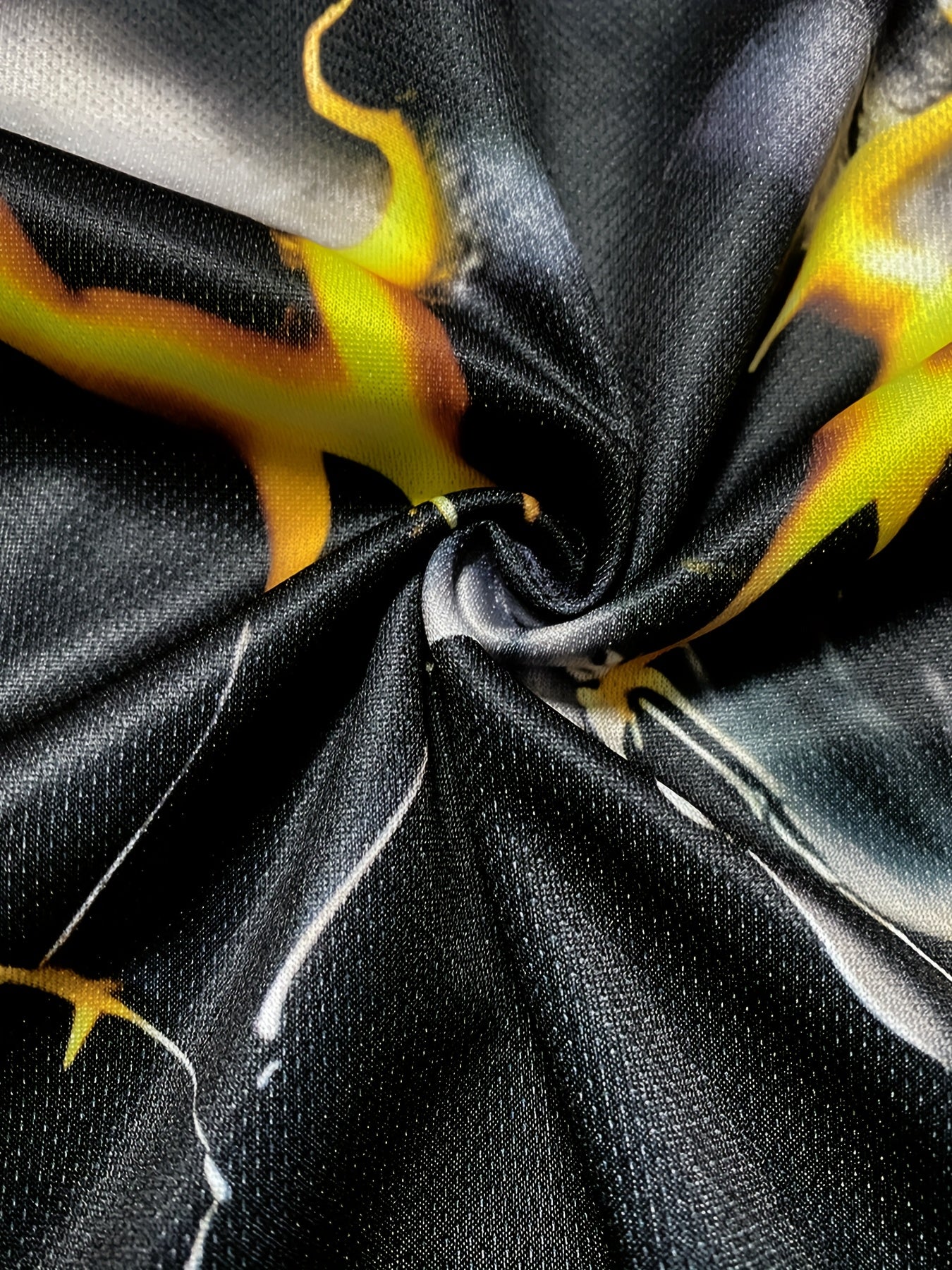 Erkaklar uchun kattalar o'lchamidagi yengsiz tank top, karikatura qasr bosma bilan, yozgi fitnes va sport uchun mukammal. Zanjir marjon dizayni va tasodifiy uslubga ega bo'lib, kattalar o'lchamidagi qulay moslikni ta'minlaydi.