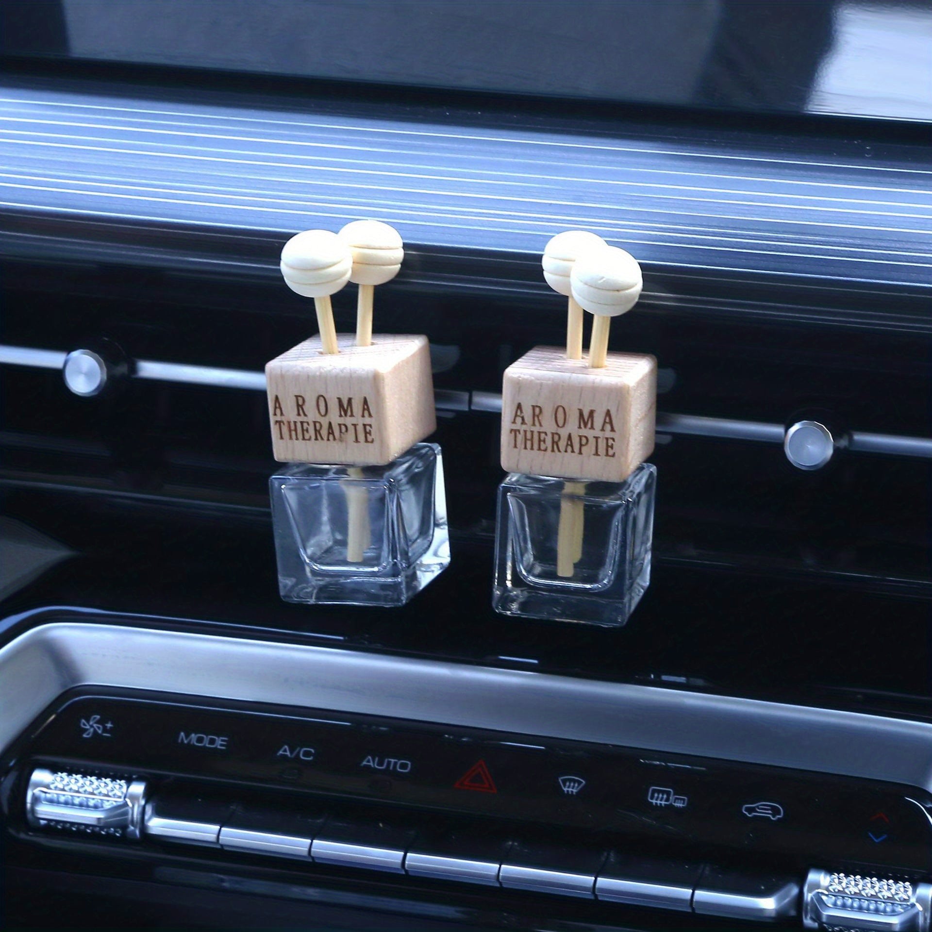 Women Car Air Outlet Perfume Bottle Clips Interior Accessories 2pcs