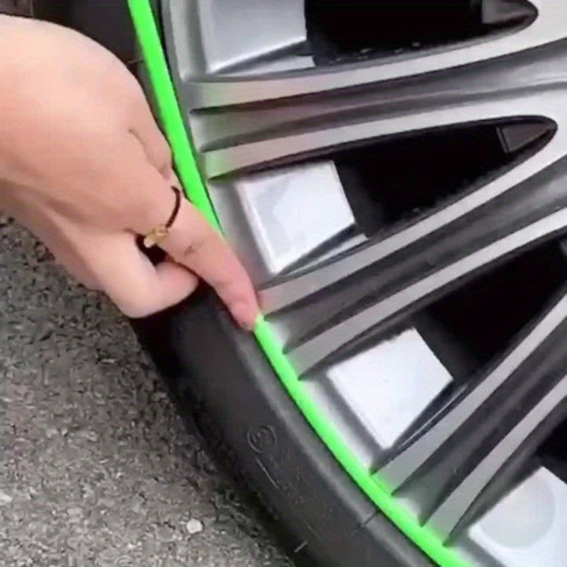 Protector de borde de rueda de goma universal con borde rojo para coche