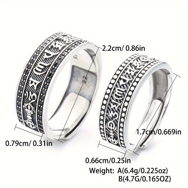 Ushbu 925 sterling kumush halqa 18k oltin bilan qoplangan va yuzasida o'yilgan mantra mavjud. Bu erkaklar va ayollar uchun mos keladi va oila, do'stlar yoki yaqin inson uchun yuqori sifatli sovg'a bo'ladi.