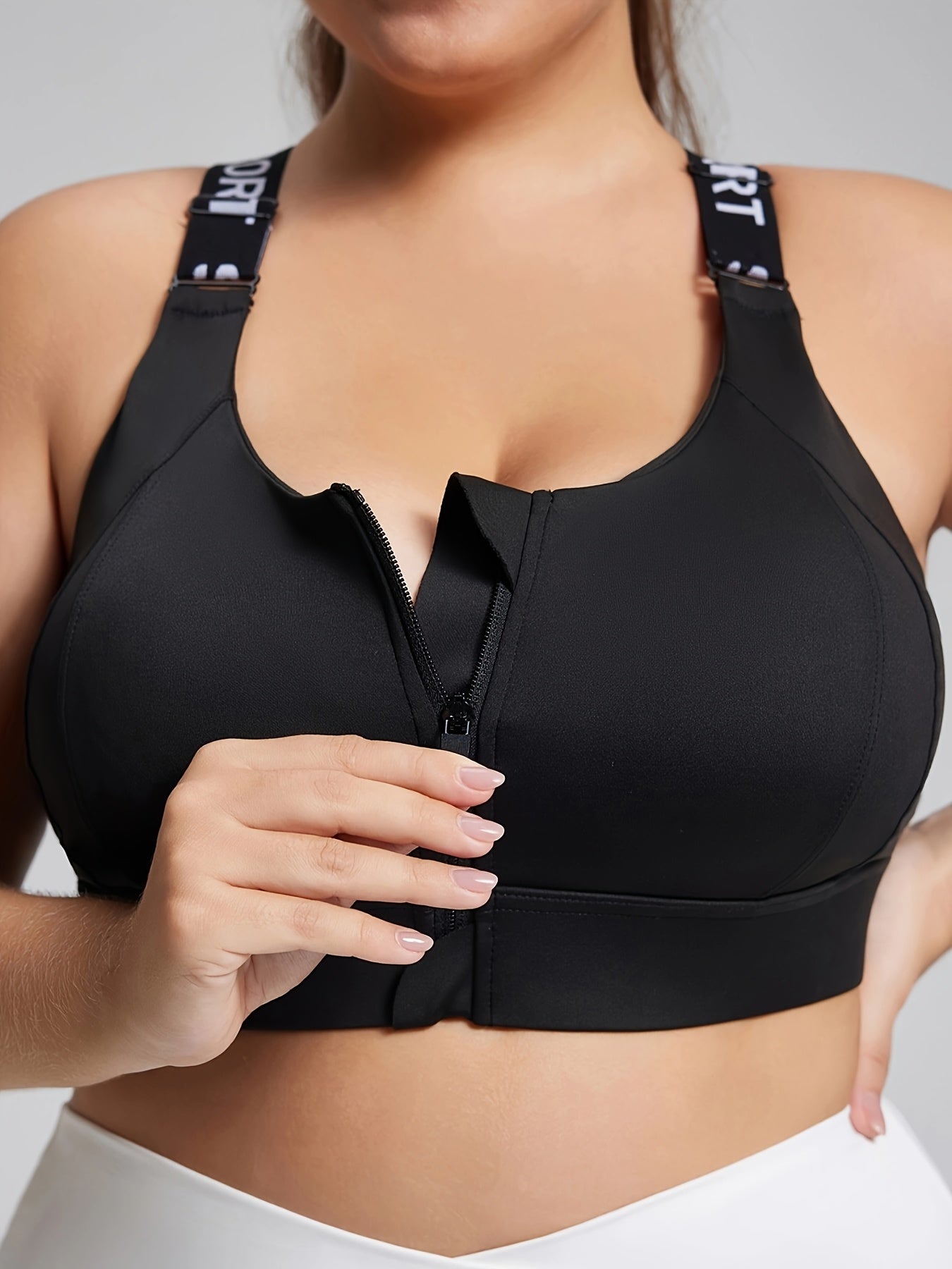 Plus Size Sports Bra Zipper Yoga Tank Top Padded Adjustable Straps