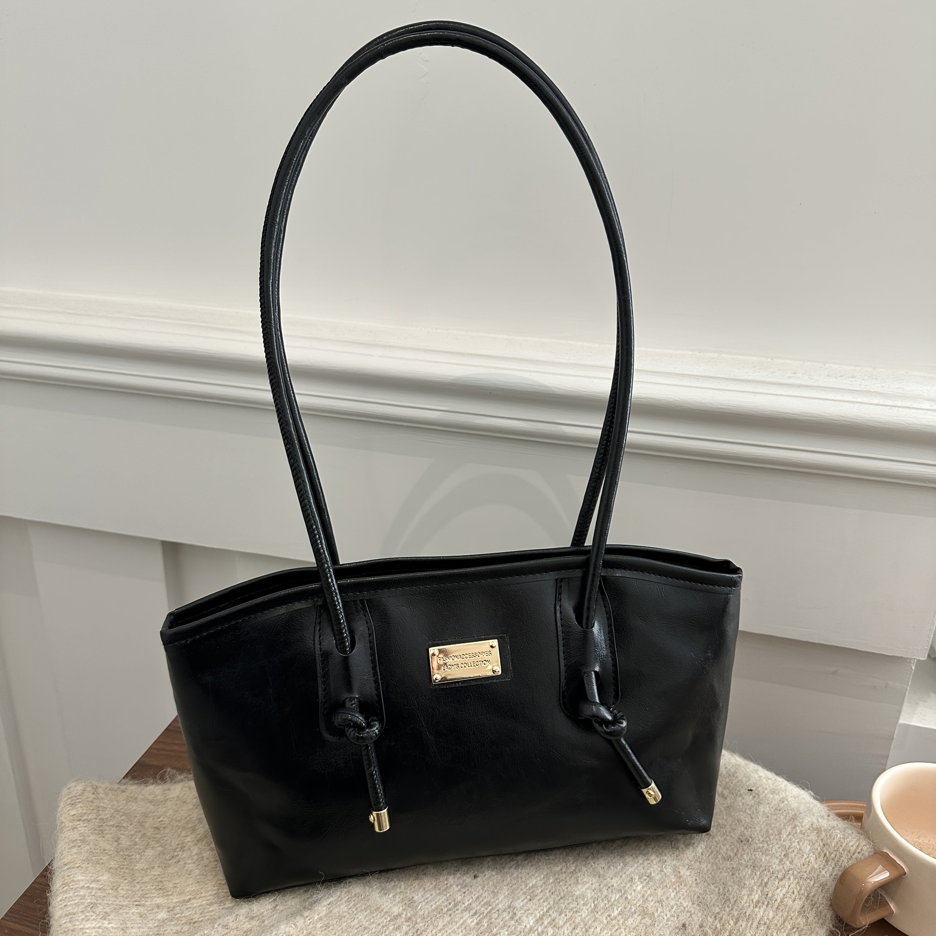 Women's PU Shoulder Bag Vintage Casual Zipper Closure for Travel Shopping and Parties