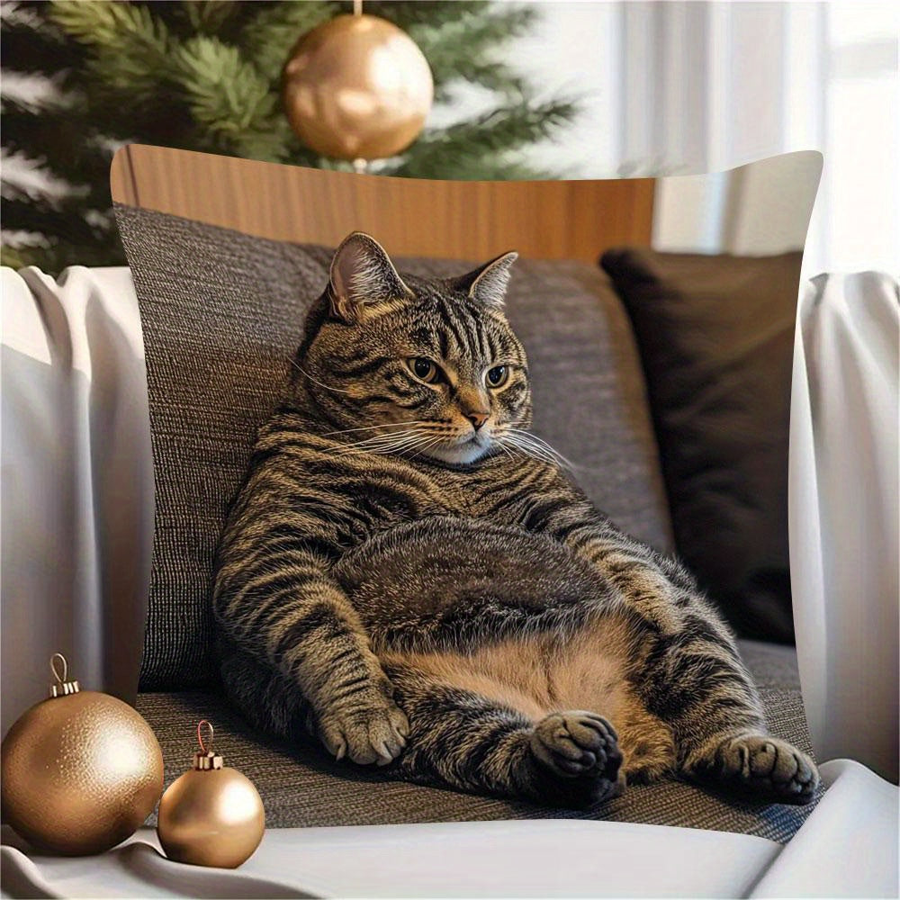 Подушка с изображением "Капризная зимняя толстая кошка" - двусторонний чехол из полиэфирного волокна для рождественского дивана, праздничного домашнего декора. Вставка не включена.