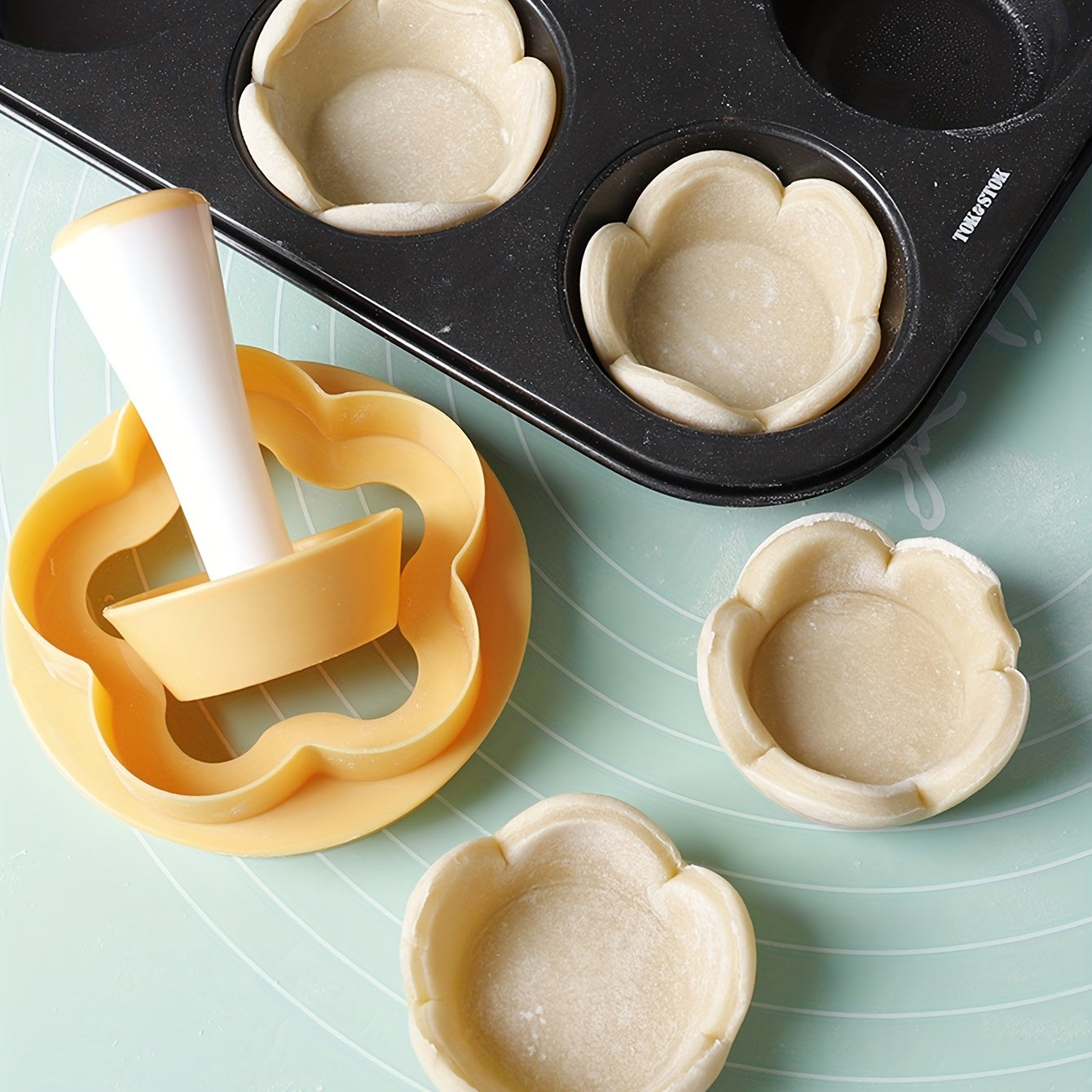 Set of 2 Flower Pastry Cutters and Tart Tamper for Baking Cookies and Biscuits