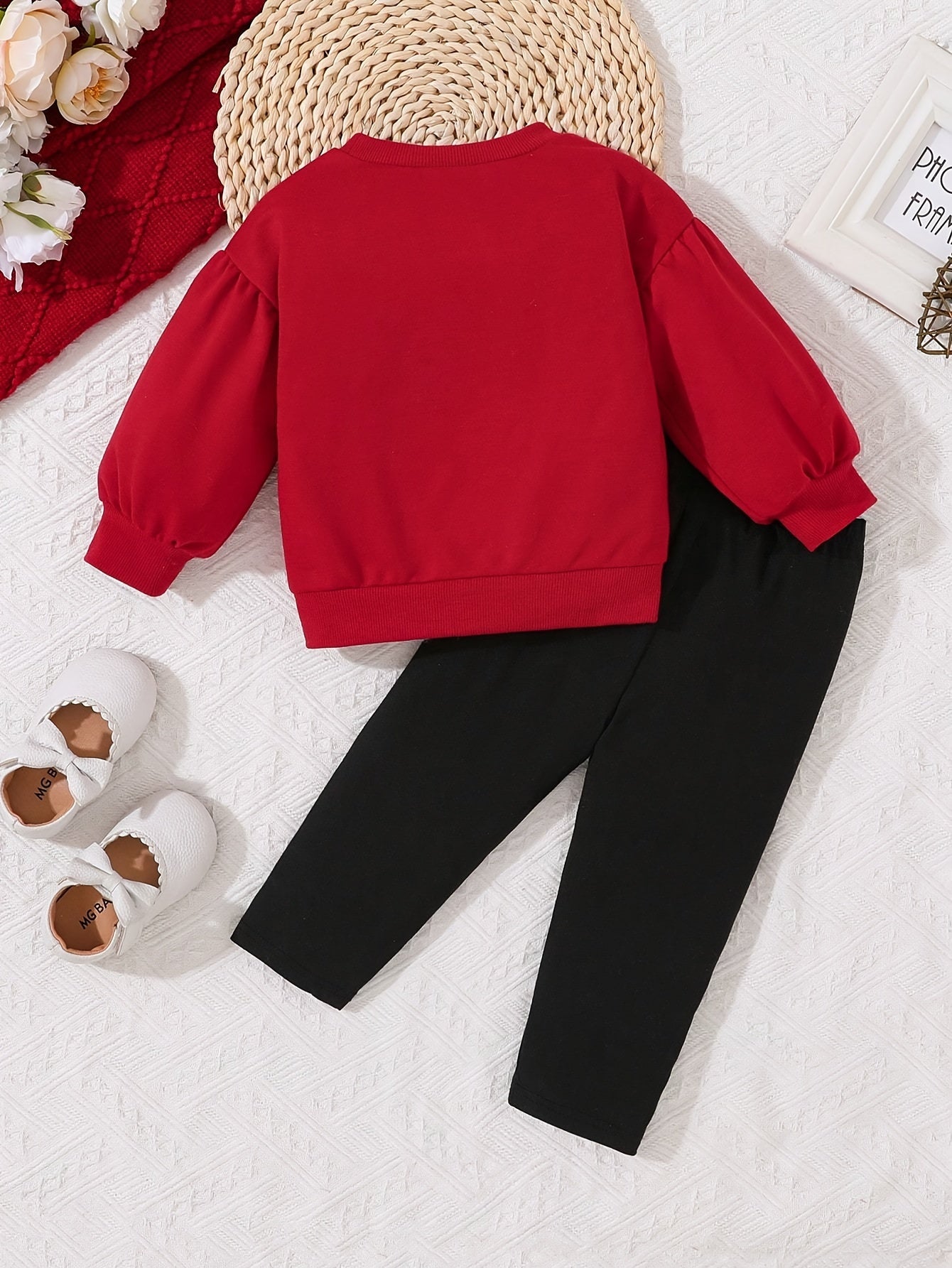 Girls' Knit Sweatshirt and Heart Print Pants Set for Fall Winter Casual