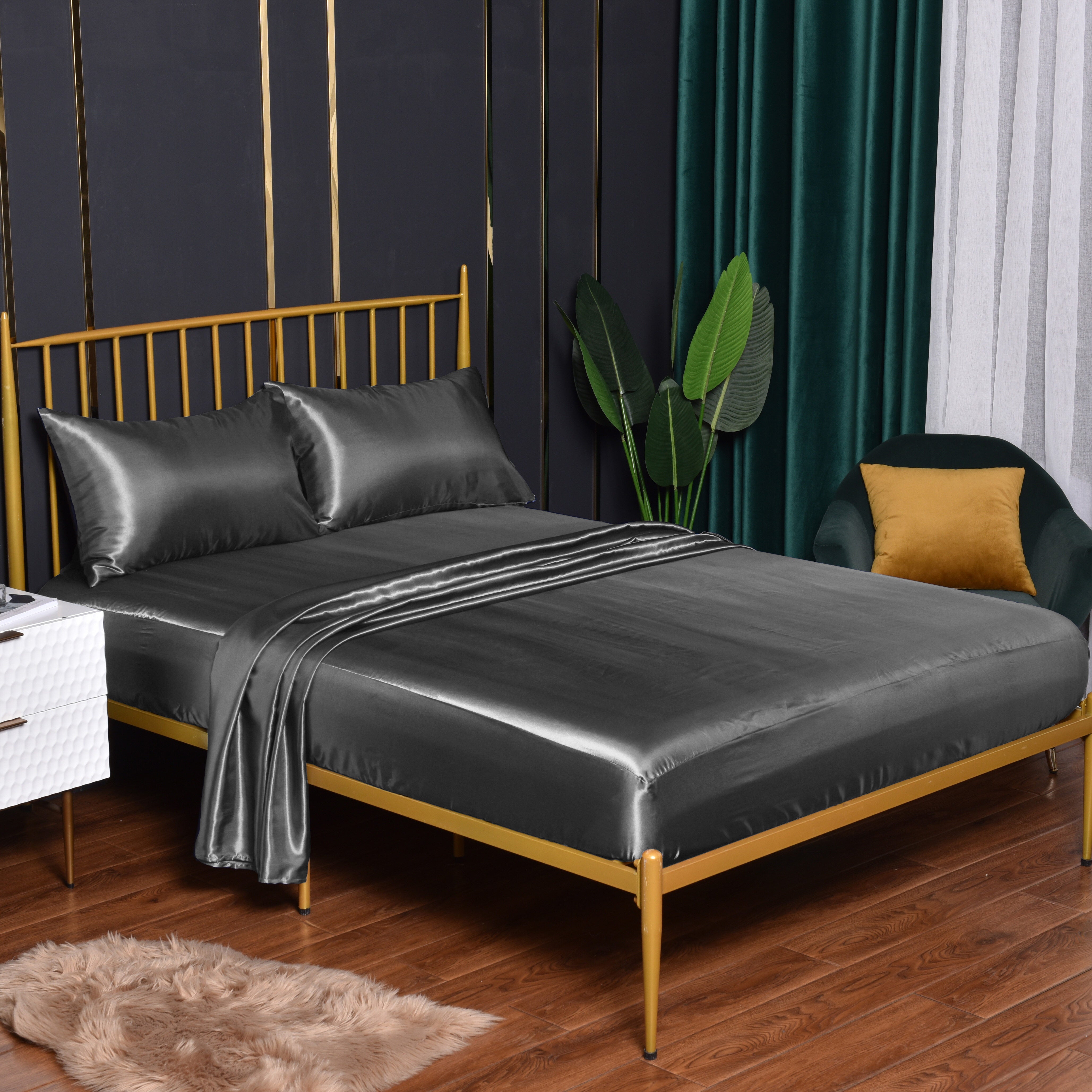 Комплект простыней из стирки шелкового сатина доступен в 3 или 4 предметах. Идеально подходит для спальни, гостевой комнаты или отеля. В комплект входит 1 плоская простыня, 1 простыня на резинке и 1 или 2 наволочки. Ядро не включено.