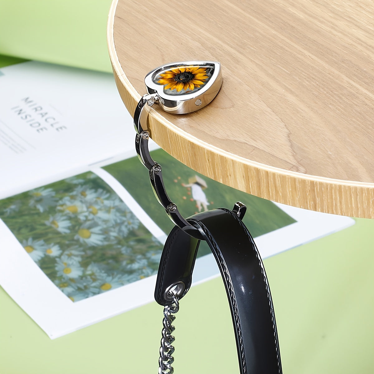 Chrysanthemum Pattern Foldable Purse Hook Metal Handbag Holder for Tables