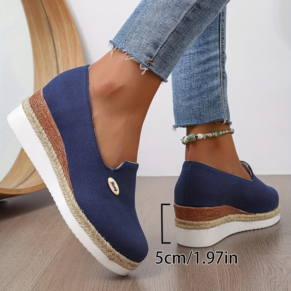 Plus Size Women's Slip-On Loafers With Cushioned Sole and Breathable Fabric