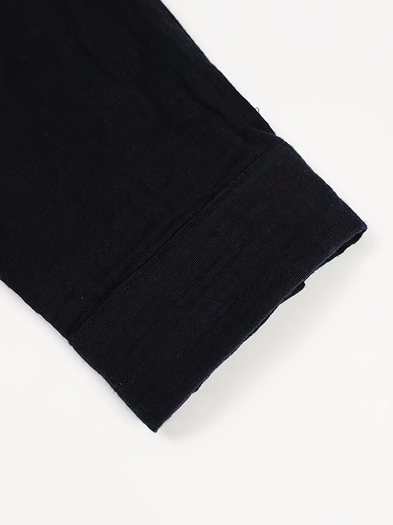 Katta o'lchamdagi erkaklar uchun tasodifiy ko'ylak