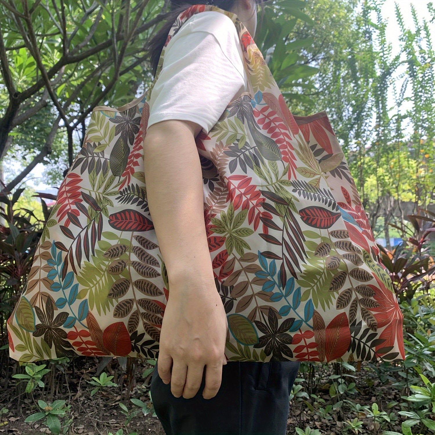 Keng O'raladigan Xarid Sumkasi - Kuchli Naylon, Ekologik Toza Oziq-ovqat Sumkasi, Halloween, Rojdestvo, Pasxa va Shukrona kuni kabi Bayramlar uchun Quvnoq Bilak Tasmasi bilan