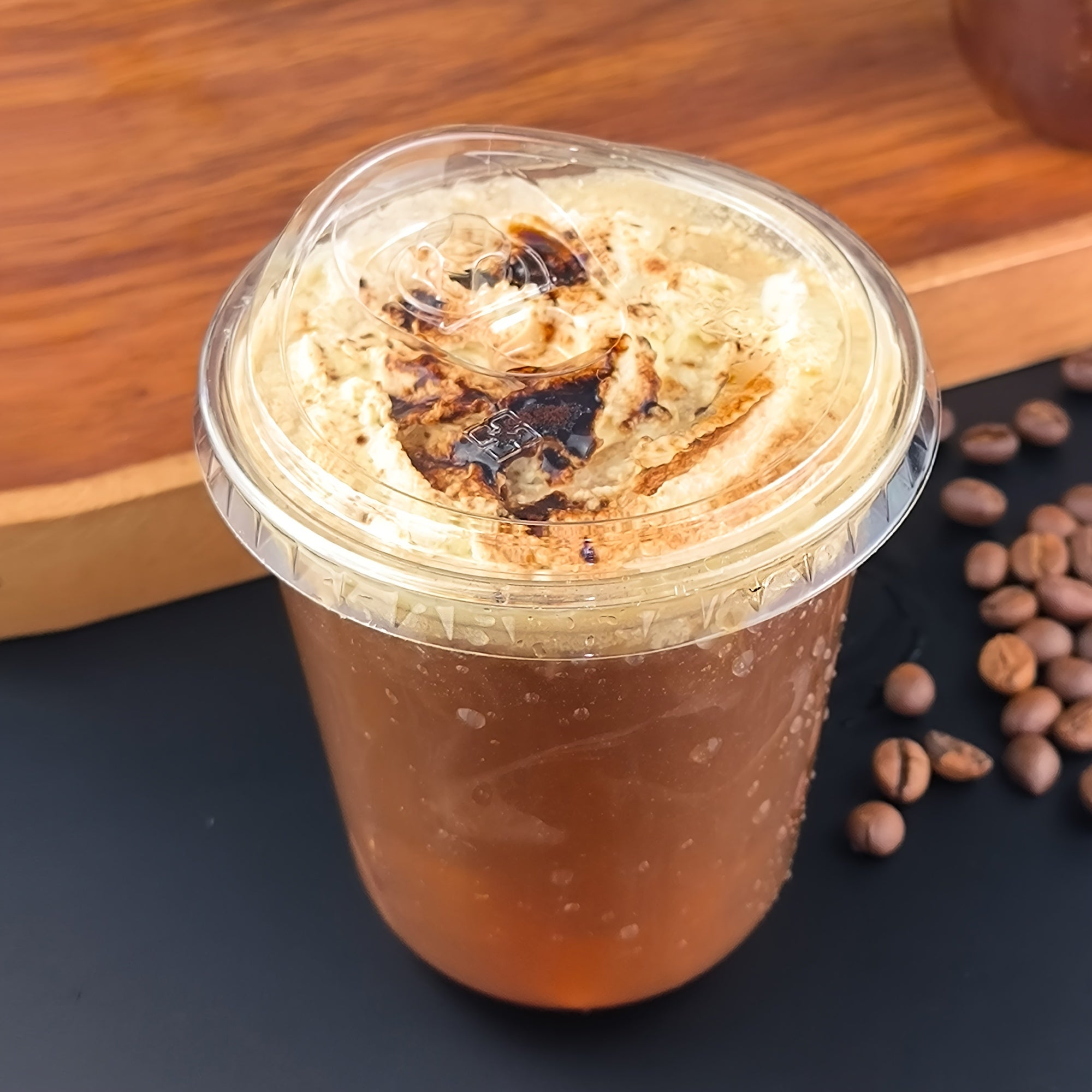 50 Pack Clear Disposable PET Plastic Cups with Lids for Coffee and Drinks