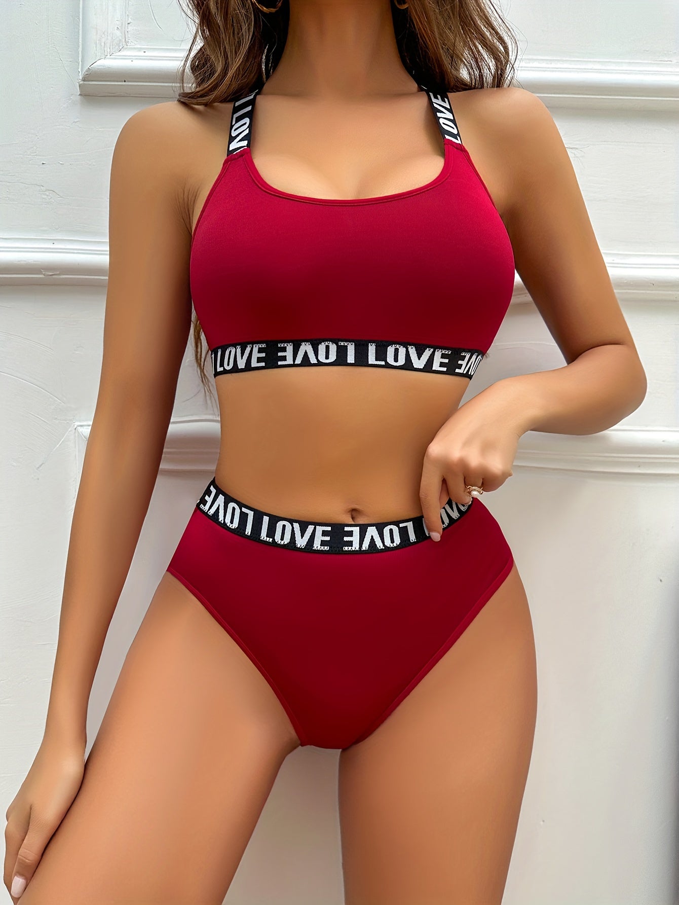 Women’s Letter Print Lingerie Set with Criss Cross Back Sports Bra and Elastic Panties