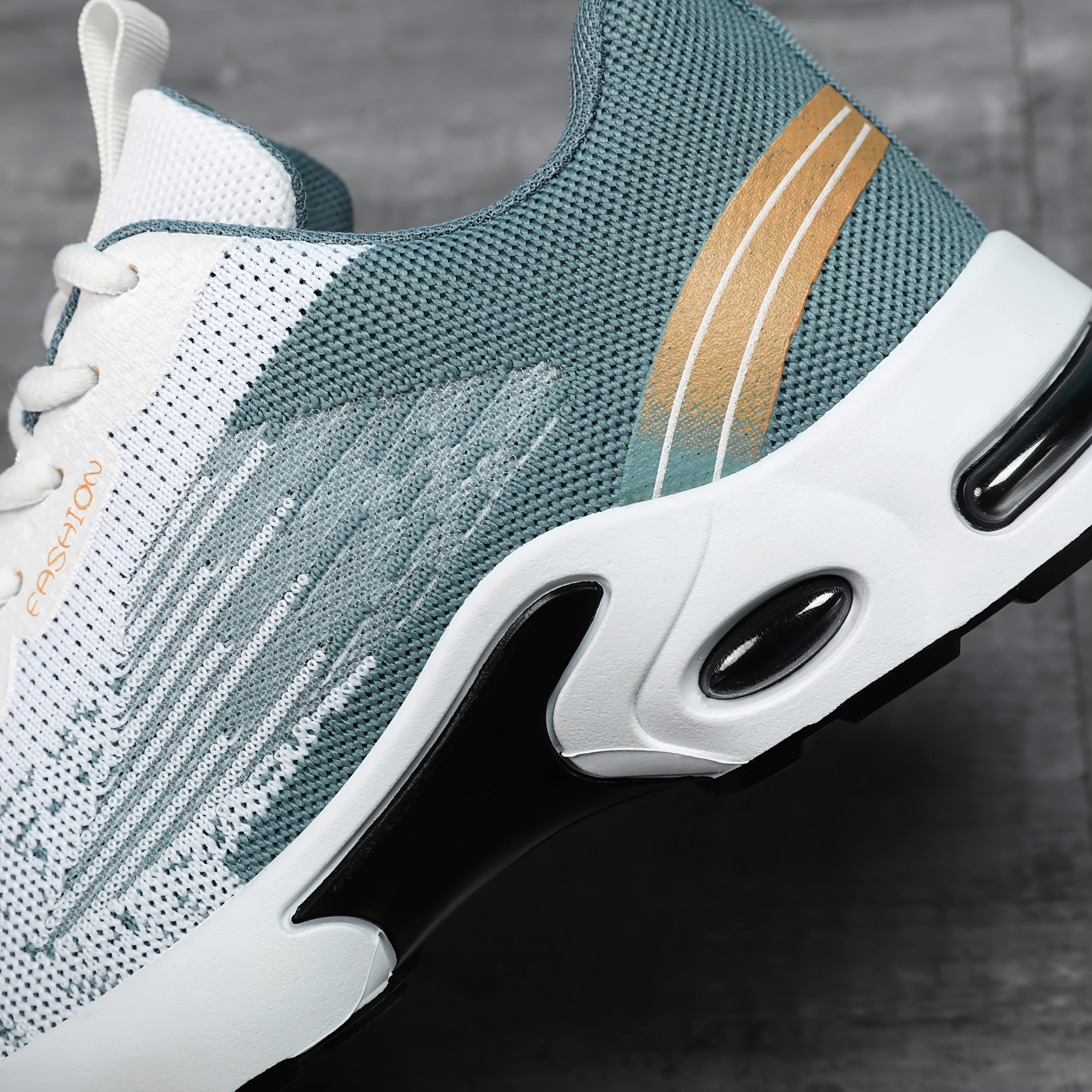 Men's Breathable Mesh Sports Sneakers Low Top Lace-Up Casual Shoes PVC Sole