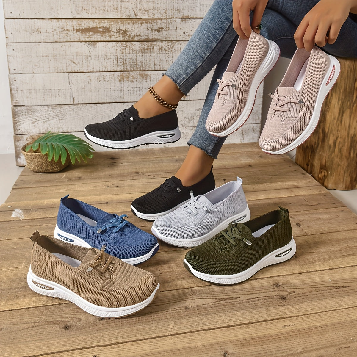 Women's Solid Color Casual Sneakers Low Top Lace-Up All-Season Fabric