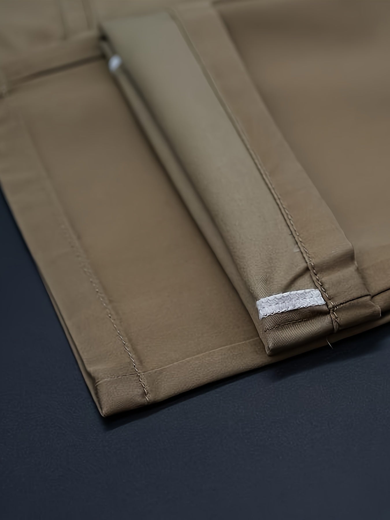 Pantalones rectos de poliéster y algodón sólidos para hombre con bolsillos para actividades al aire libre