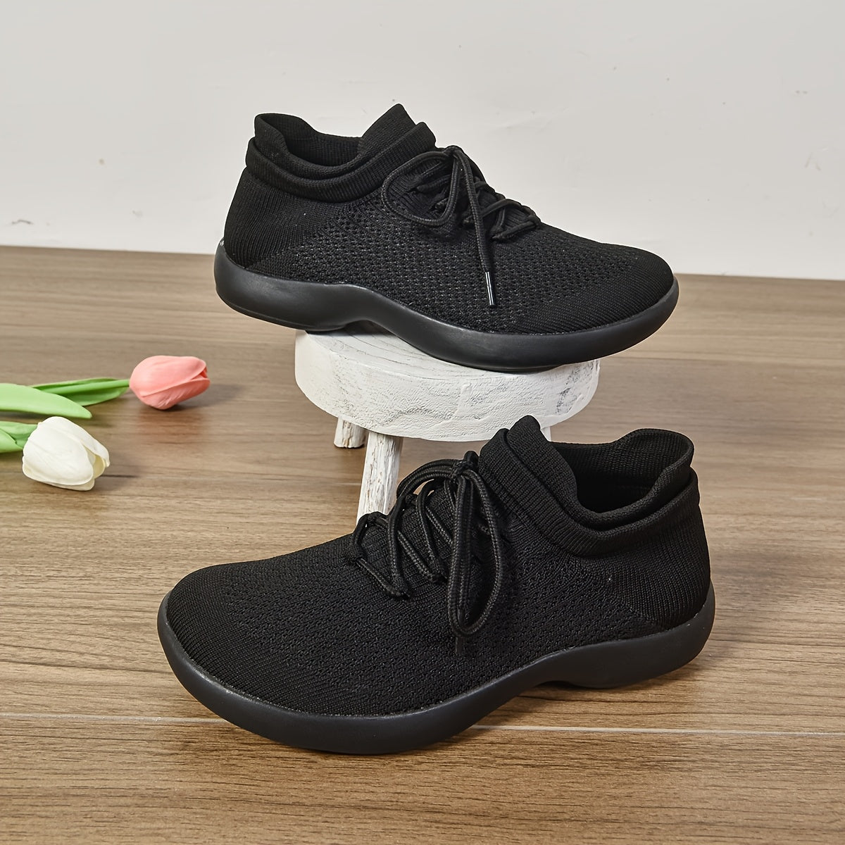 Women's Casual Low Top Lace Up Walking Shoes Breathable Non Slip Fabric