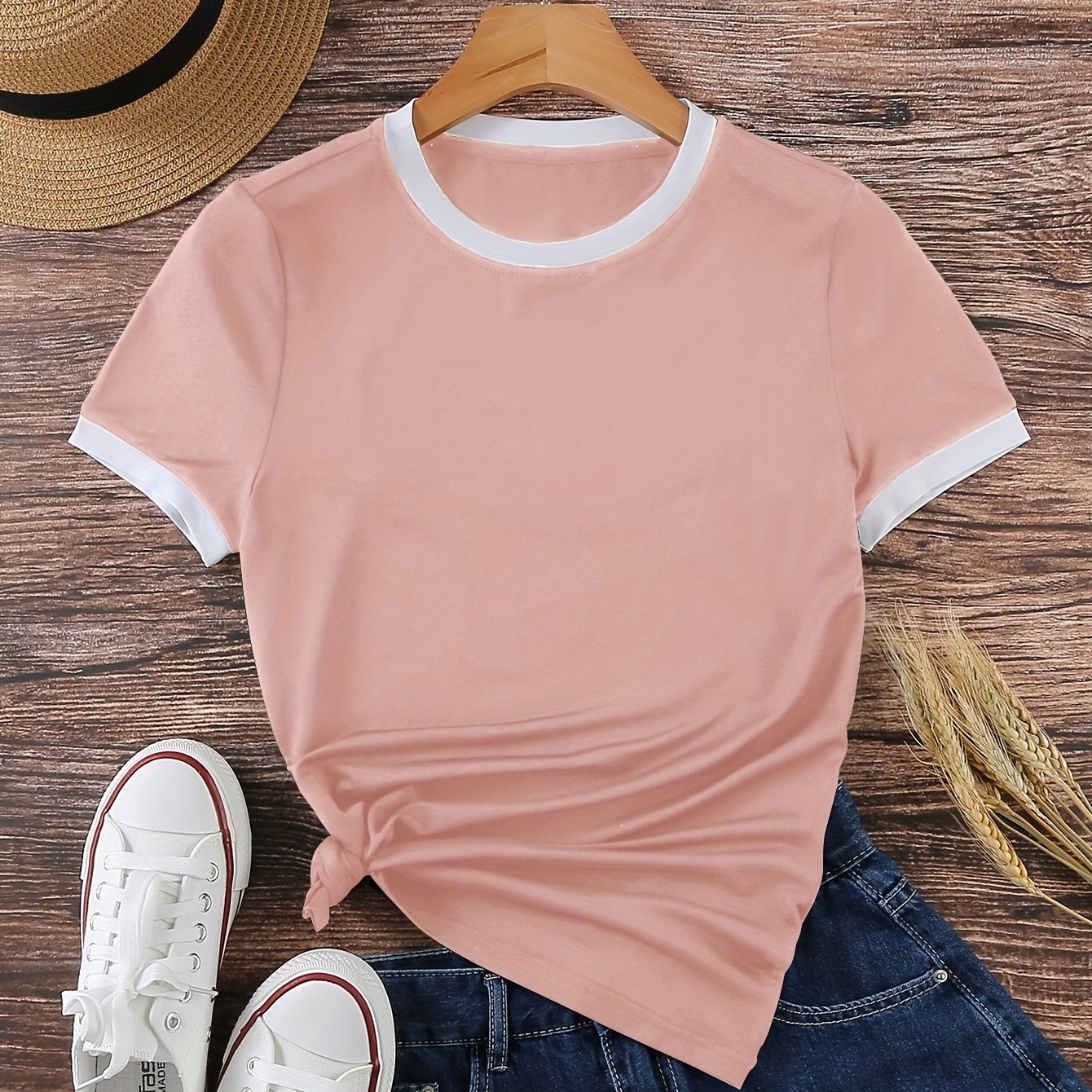 Women's Short Sleeve T-Shirt with Contrast Trim Casual Knit Crew Neck Spring Summer