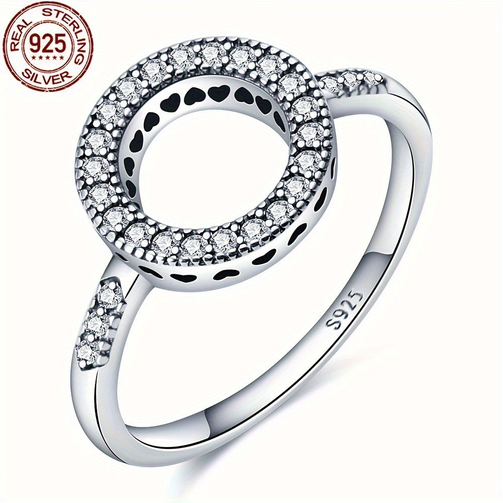 Изысканное кольцо из стерлингового серебра 925 пробы, украшенное синтетическими драгоценными камнями - Вечная высококачественная женская ювелирная бижутерия, идеально подходящая для вечеринок и особых событий, подходит для всех случаев.