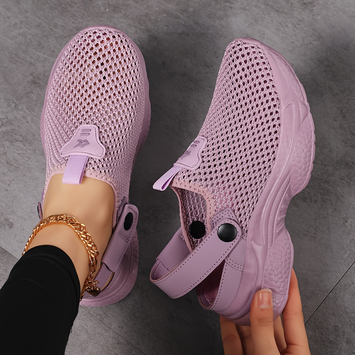 Ayollar uchun nafas oladigan tarmoqli slip-on mokasinalar, qalin tagli