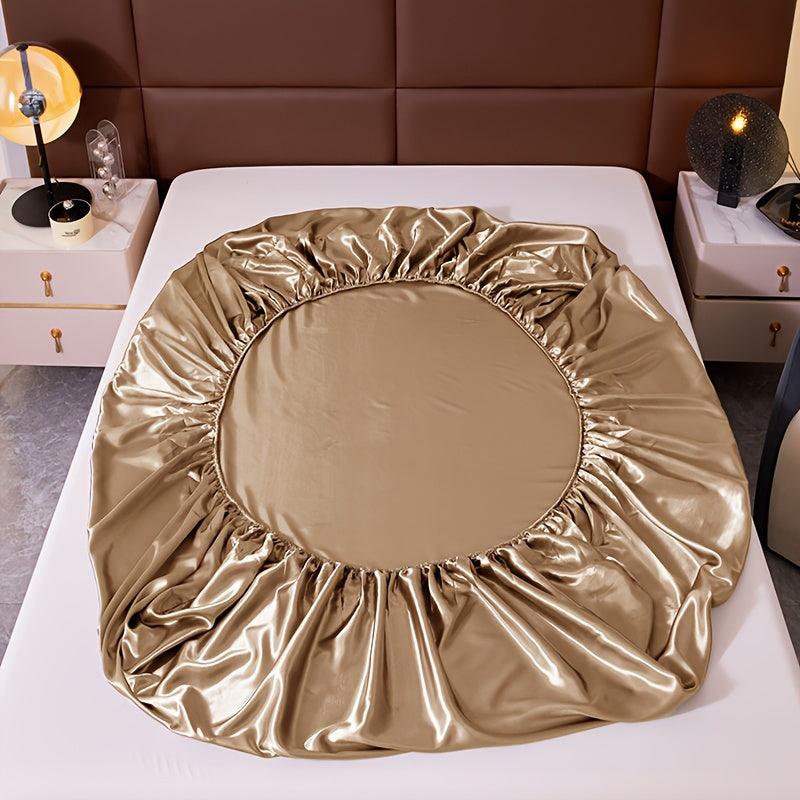 Silky Soft 100% Polyester Satin Bed Sheet for All Seasons Light Luxury Pilling-Resistant Queen Size