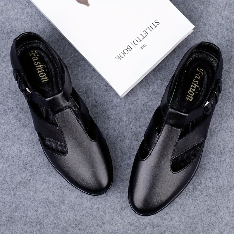 Erkaklar uchun nafas oladigan kesilgan sandallar, moslashtiriladigan tasmali qopqoq va yumshoq taglik bilan qulaylik uchun, qora rangda tasodifiy yozgi/kuzgi kiyimlar uchun mukammal.