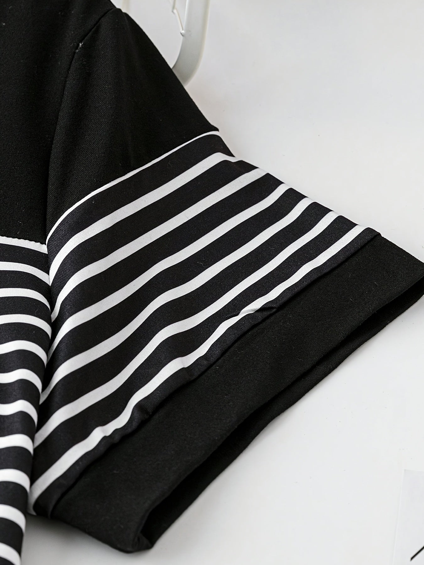 Women's Striped Stretch T-Shirt Crew Neck Polyester Spandex All Season