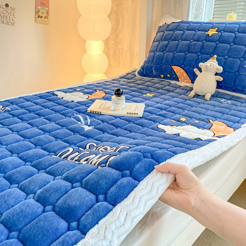 Soft Velvet Bedding Protector Hypoallergenic Breathable Flannel Cover for Autumn Winter