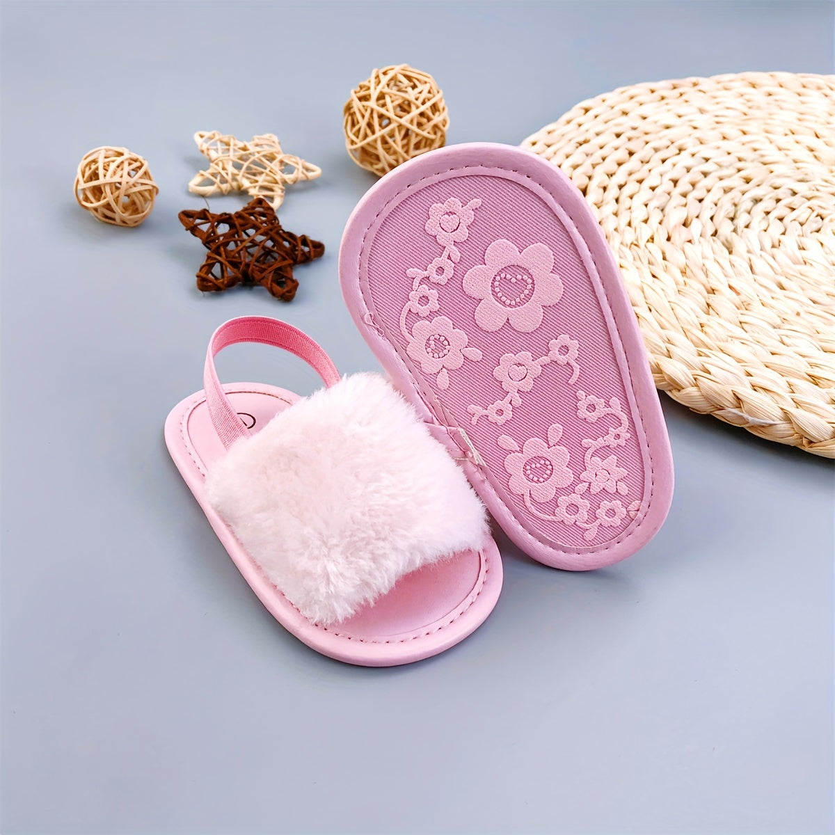 Летние пушистые сандалии для новорожденных 0-12 месяцев с мягкой нескользящей подошвой. Удобная и дышащая холщевая обувь для детей.