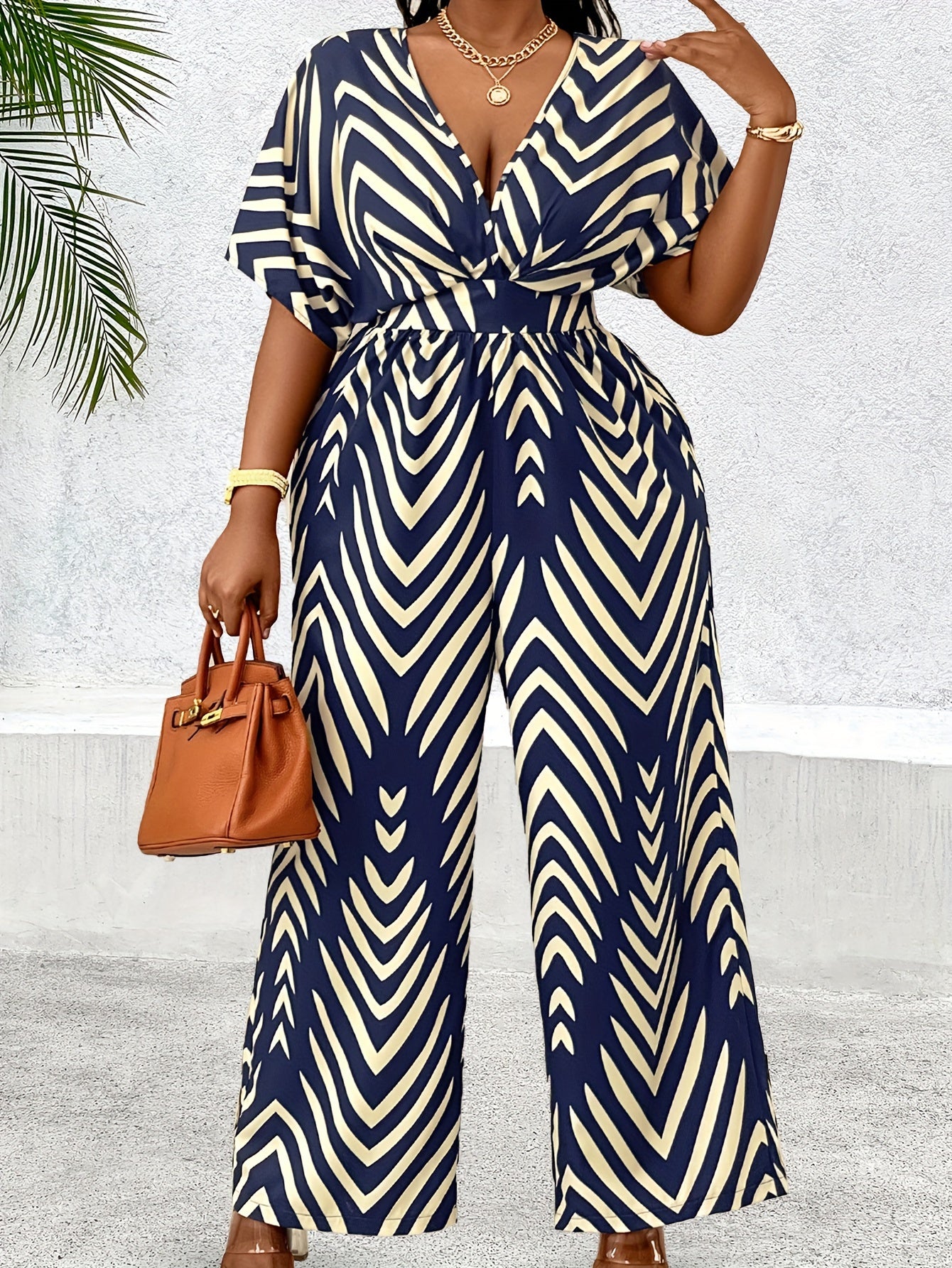 Women's Plus Size Elegant Jumpsuit Polyester V-Neck Short Sleeve