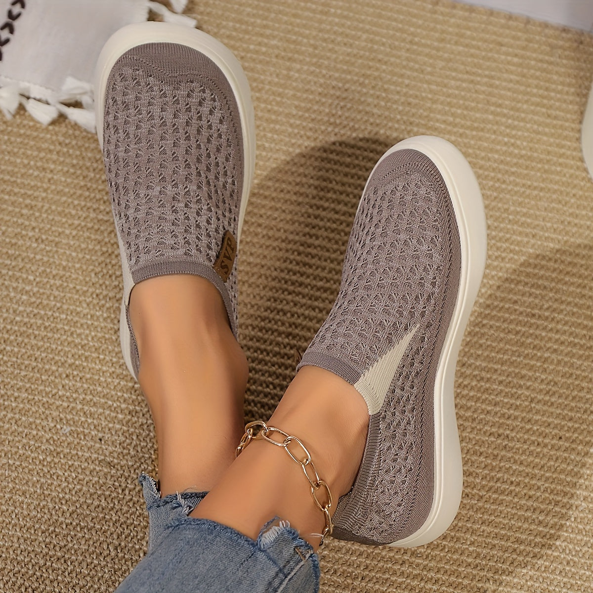 Women's Breathable Mesh Slip-On Sneakers Casual Lightweight Non-Slip Sole All-Season