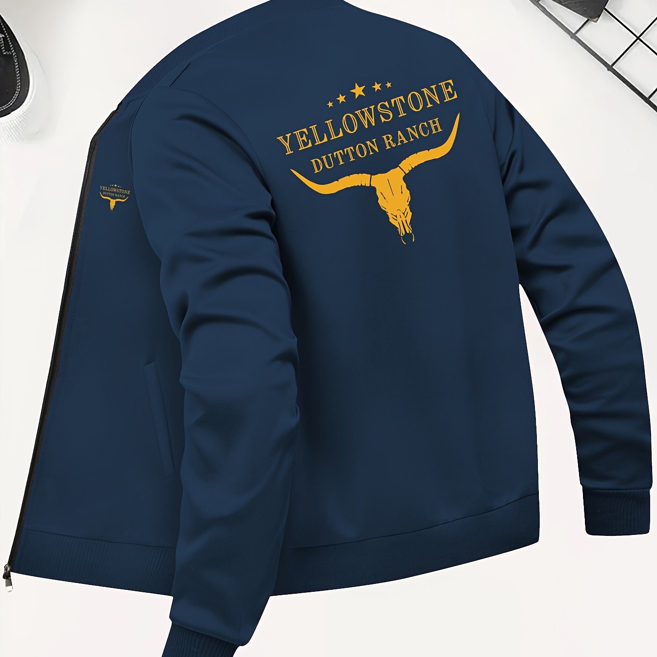 Yellowstone Dutton Ranch Erkaklar uchun Tasodifiy Chop Etish Jaketi, Polyester 95%/Elastan 5% To'qima, Beysbol Yaka, Zipper Yopilishi, Oddiy Fit - Zamonaviy Tashqi Kiym, Katta O'lcham, Biroz Cho'ziladigan