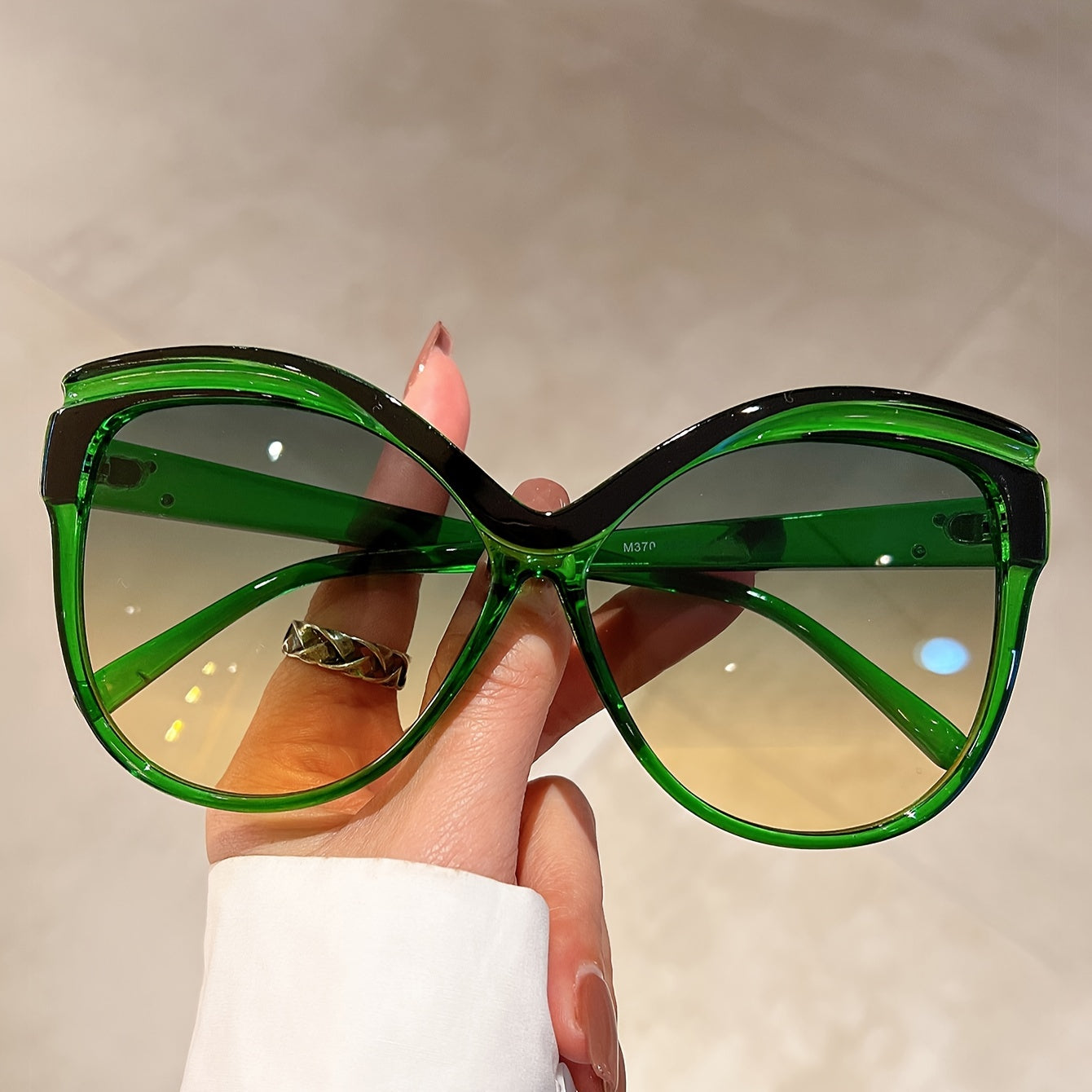 Women's Butterfly Cat Eye Sunglasses Colorful Block Design Interchangeable Lenses for Beach Travel