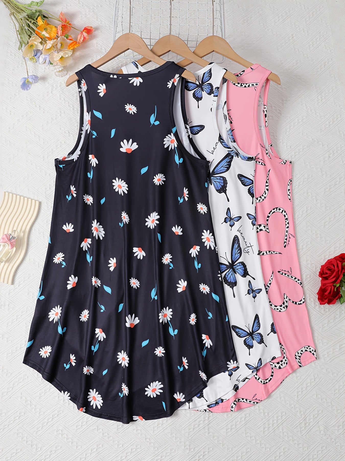 Women Plus Size Pajamas Set with Cartoon Love and Butterfly Patterns Nightgowns