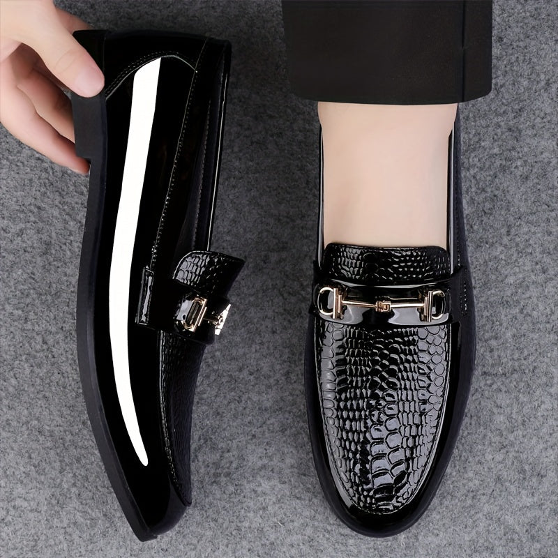 Мужские мокасины из кожи с нескользящей подошвой, винтажные, с круглым носком, повседневные, легко надеваются, для весны и лета